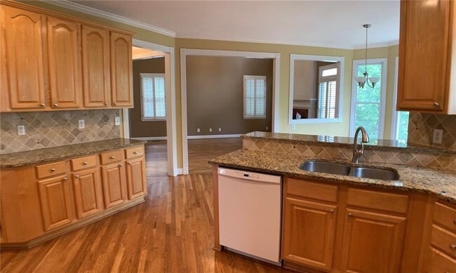 Building Photo - 4925 Kilmersdon Ct
