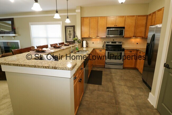 Building Photo - Furnished Condo on Logan Martin Lake