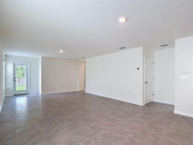 Building Photo - 31115 Silver Stage Dr