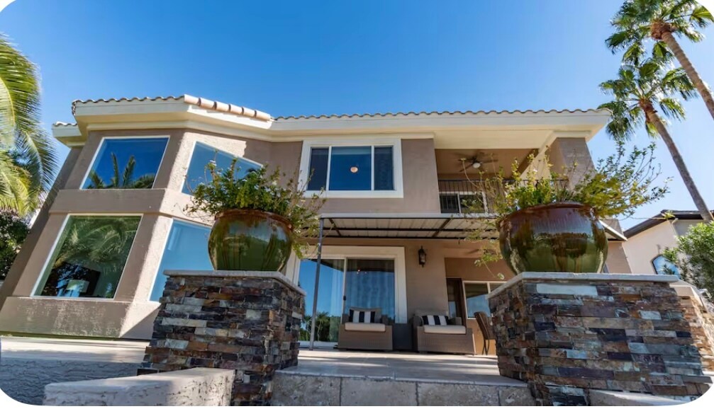 Building Photo - 21562 N 58th Ave
