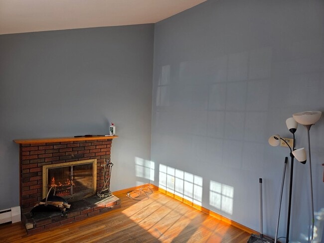 Building Photo - 11 Boyden St