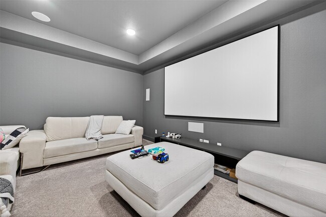 Building Photo - 7727 Pleasant Crst Dr