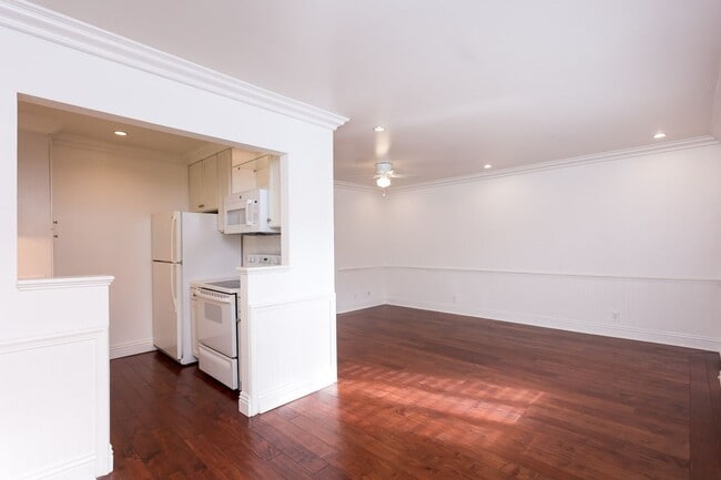 Building Photo - Remodeled 1BR in Prime North Park | Near 30th St | Garage + Storage