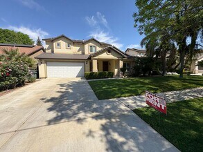 Building Photo - Two story home in SW Visalia coming soon!