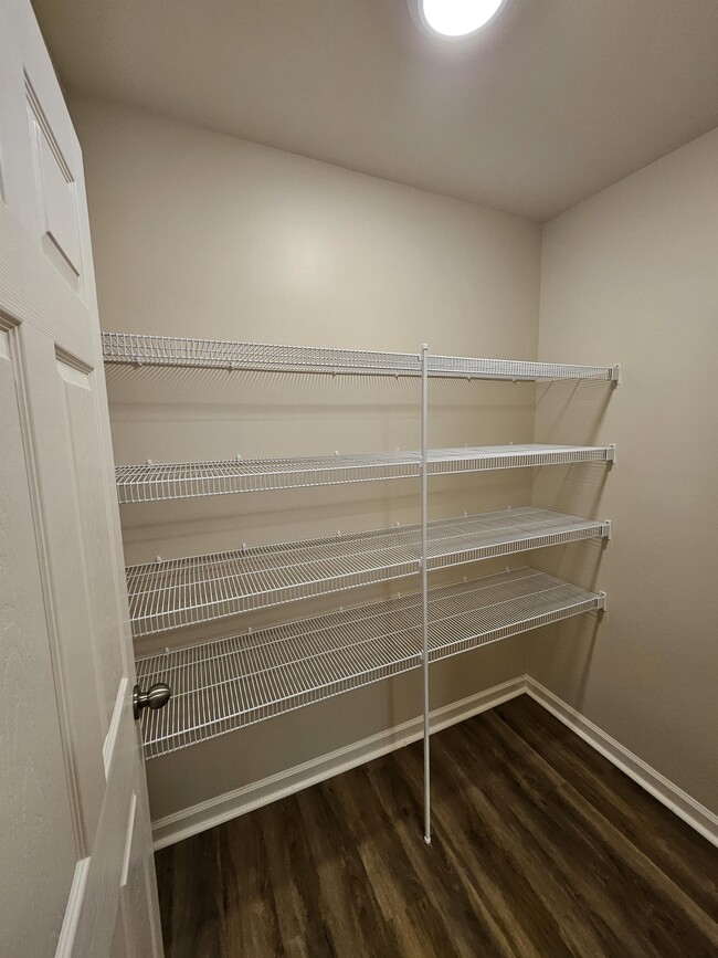 Building Photo - 109 Avalor Dr