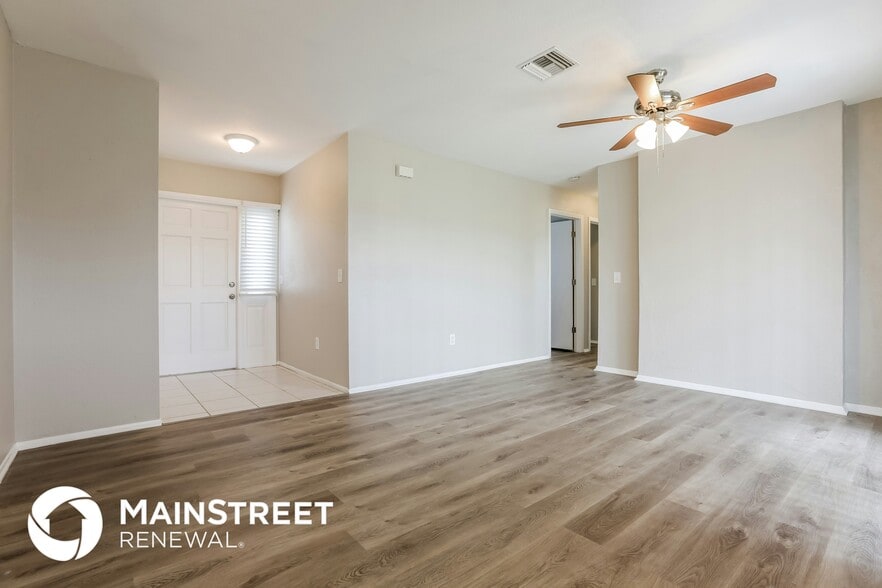 Building Photo - 7509 Mesa St