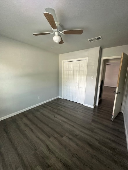 Building Photo - 6524 Blue Grass Dr