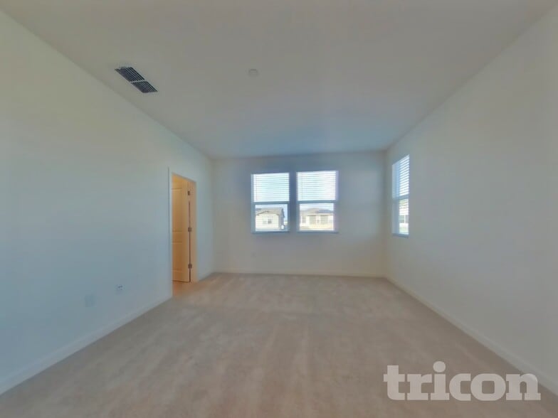 Building Photo - 2058 Delta Vw Ave