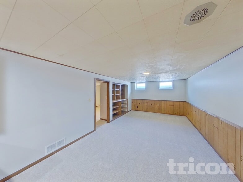 Building Photo - 2606 65th Ave N