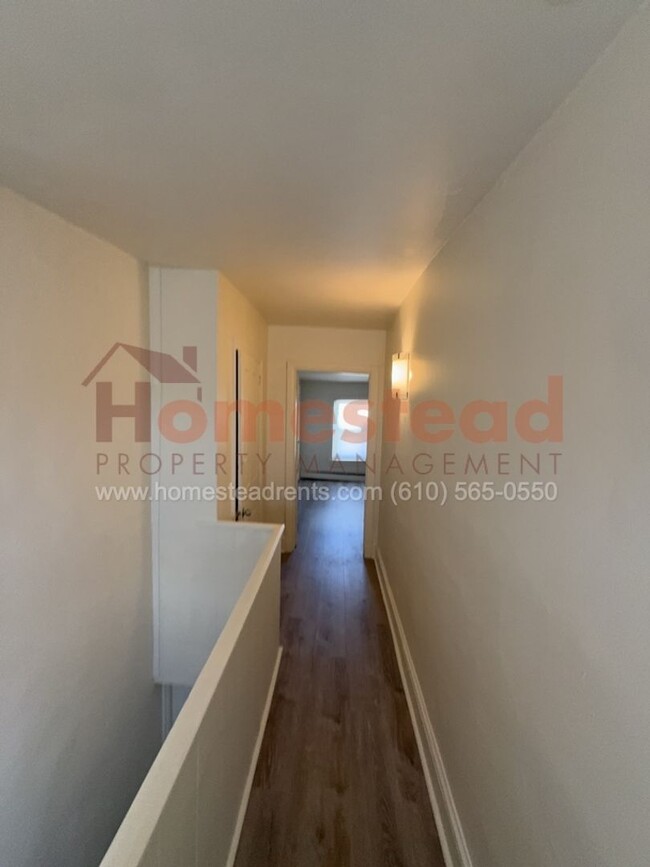Building Photo - 1039 Powell St