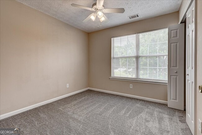 Building Photo - 1475 Trafalgar Way