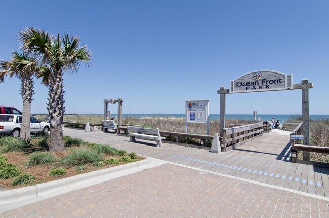 Building Photo - 741 Fort Fisher Blvd N