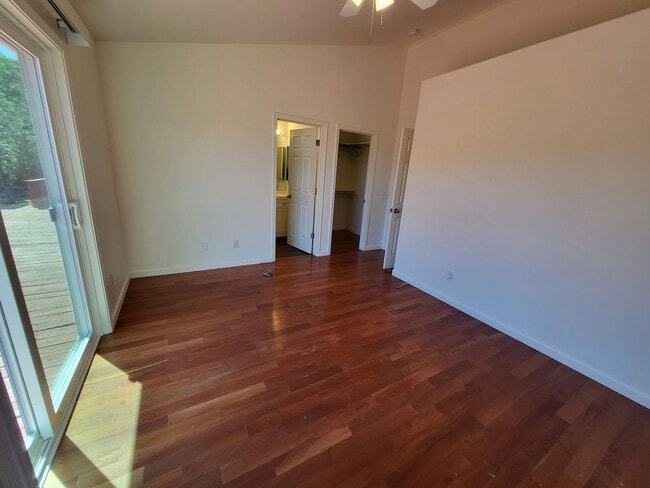 Building Photo - 3319 Coloma Dr