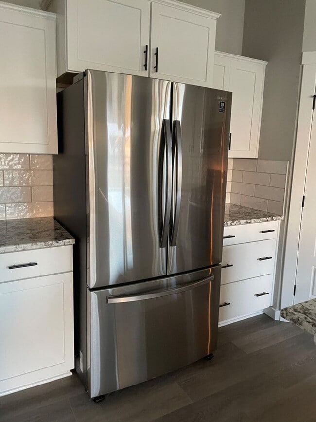 Building Photo - Single Level 4 Bedroom 2 Bathroom Home in Nampa