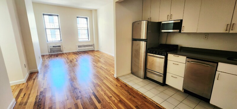 Building Photo - 3-6 E 91st St