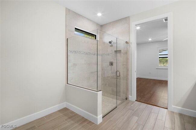 Building Photo - 19001 Aqua Shore Dr