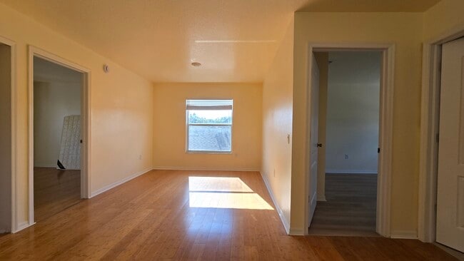 Building Photo - 1241 Vinetree Dr