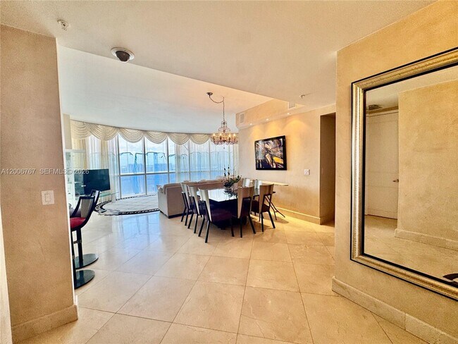 Building Photo - 18101 Collins Ave