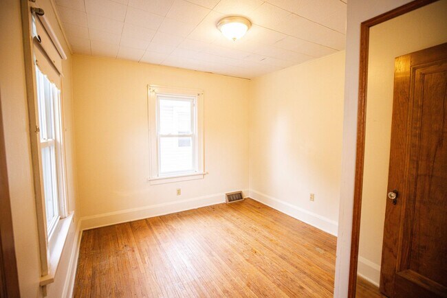 Building Photo - 3942 Torrance Dr