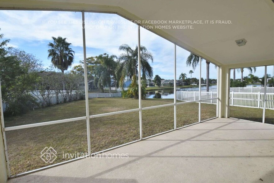 Building Photo - 4821 Sabal Harbour Dr