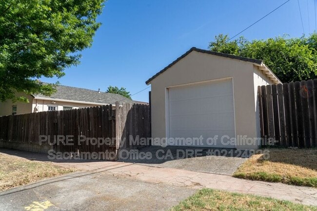 Building Photo - 1575 Alabama Ave