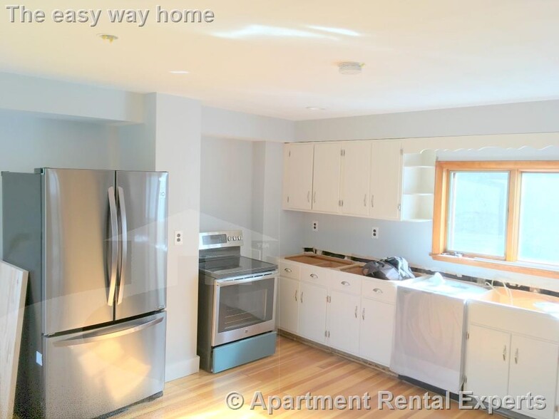 Primary Photo - 252 Harvard St