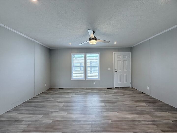 Building Photo - 29811 W Essex Ct