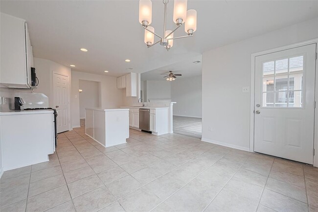 Building Photo - 4910 Wilderness Glen Ct