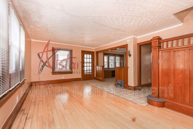 Building Photo - 458 Hillwood Dr