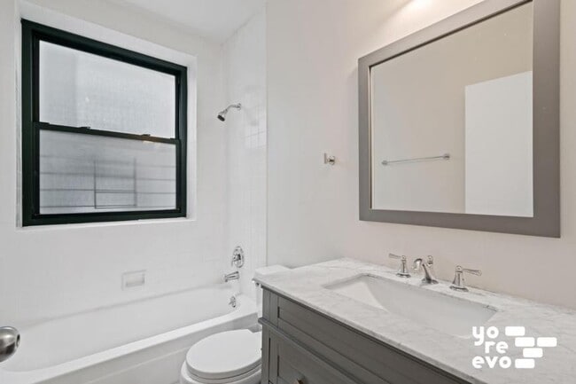 Building Photo - 2 bedroom in NEW YORK NY 10026
