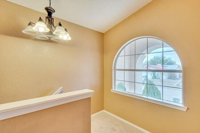 Building Photo - 4480 Loma Diamante Dr