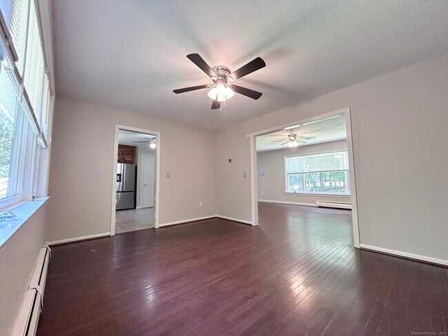 Building Photo - 57 Hill Top Trail