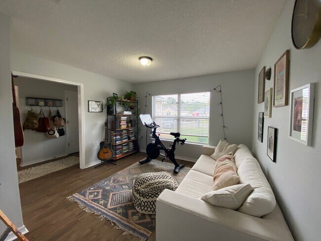 Building Photo - 6486 Surfside Cove