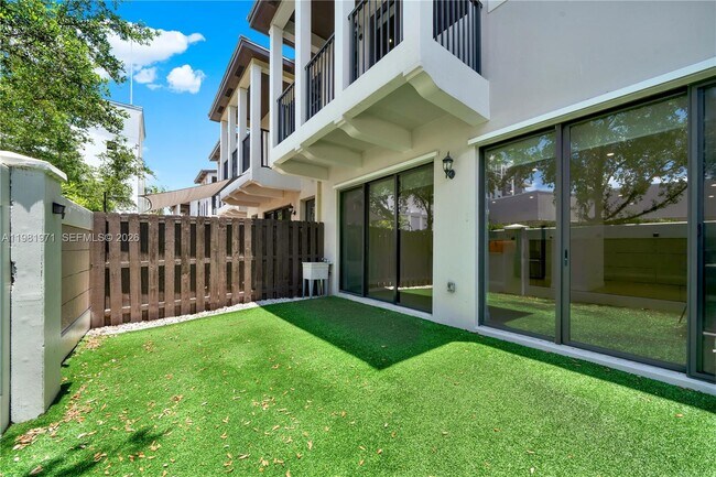 Building Photo - 5880 NW 104th Path