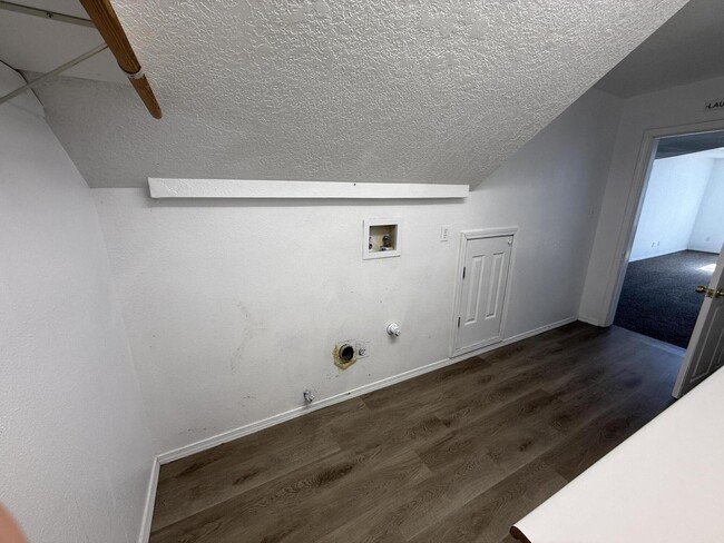 Building Photo - 4808 Driftwood Ave NW