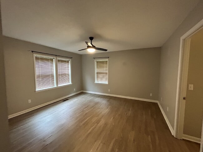 Building Photo - Home For Rent