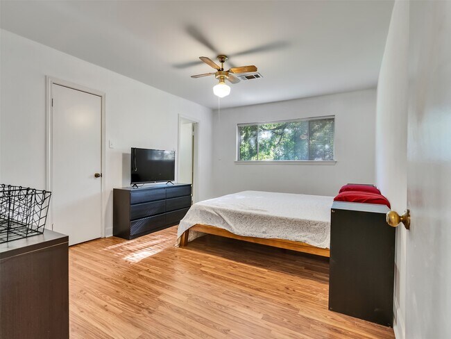 Building Photo - 15443 W Willowwind Cir
