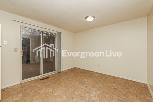 Building Photo - 8287 Mt Carmel St