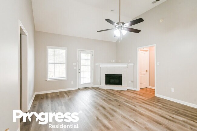 Building Photo - 10345 Autumn View Cove