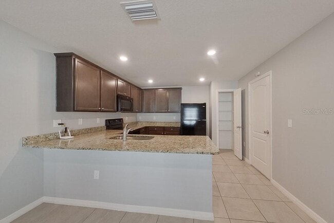 Building Photo - 8460 Indian Laurel Ln