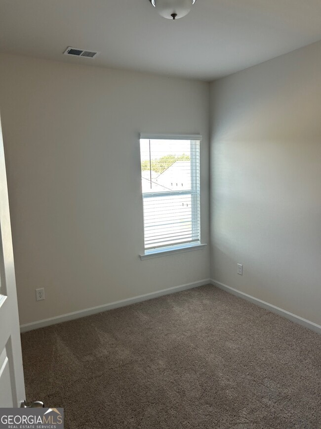 Building Photo - 77 Professional Pl