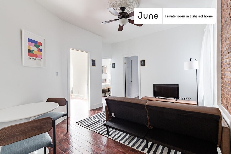 Building Photo - Room in Shared 3 bed/1 bath home in Central Harlem