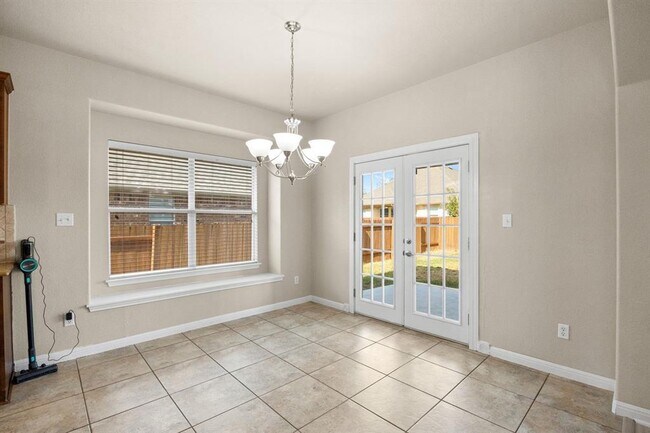 Building Photo - 13713 Glen Mark Dr