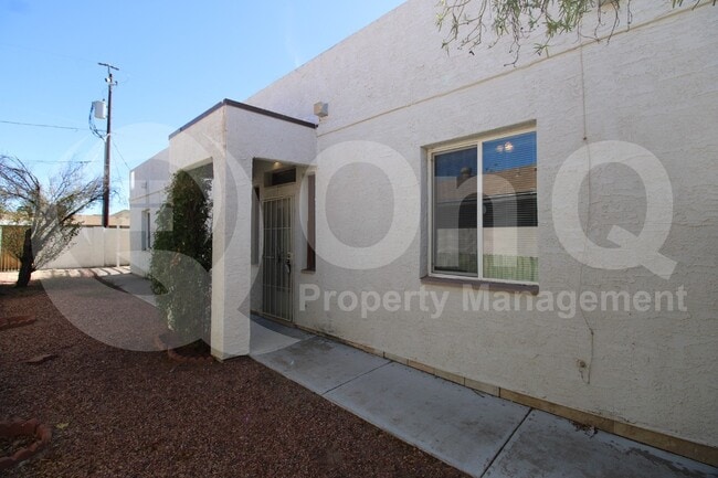 Primary Photo - 18019 N 40th Pl