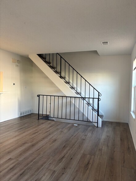 Building Photo - 22 Amesbury St