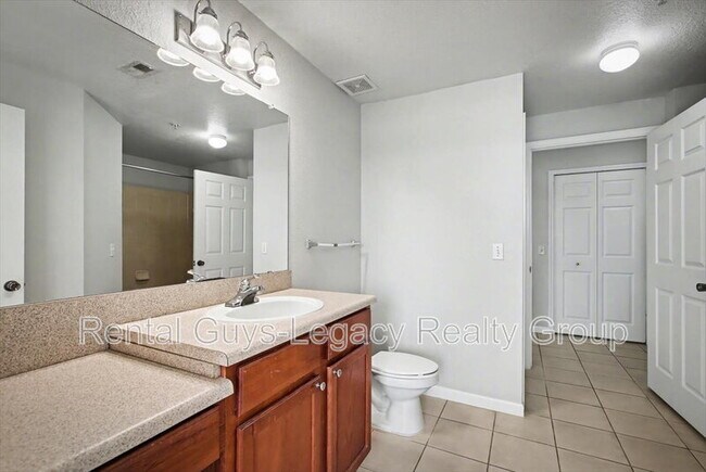 Building Photo - 8550 Touchton Rd