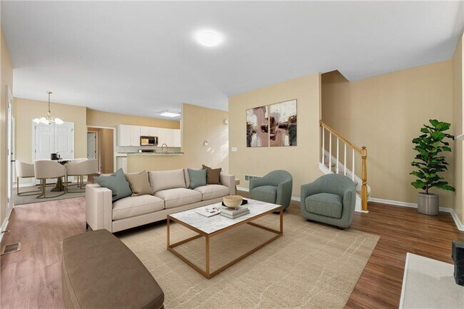 Building Photo - 3355 Golfe Links Dr