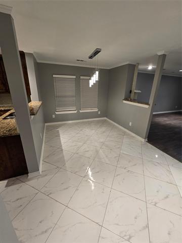 Building Photo - 700 White Fields Way