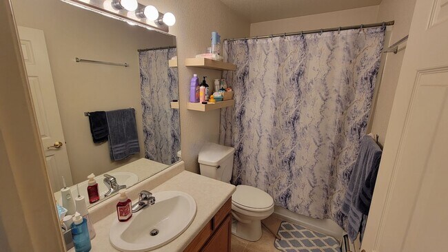 Building Photo - 433 Mountainside Ln