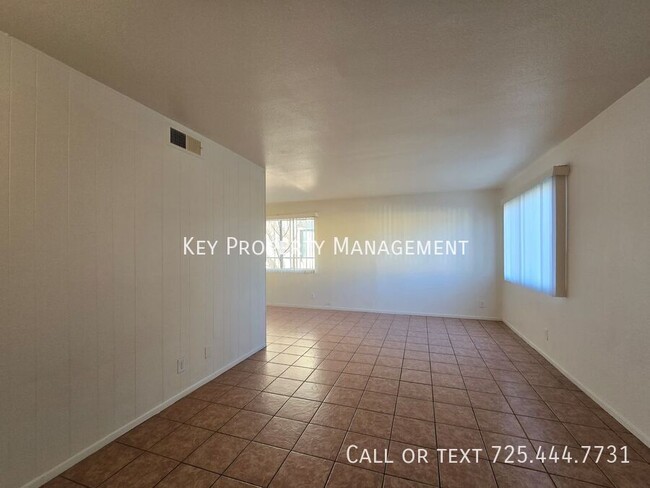 Building Photo - 2 BEDROOM 1 BATH CONDO IN LAS VEGAS NEAR S...